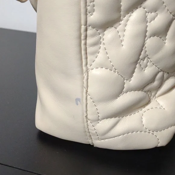 Betsey Johnson Faux Leather Cream Heart Detail Purse Handbag - Picture 6 of 10